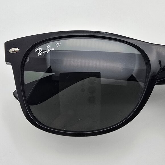 Ray-Ban RB2132 90158 Wayfarer Black Frame Polarized G-15 Green Lens Sunglasses - Picture 13 of 13